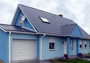 dvuxskatnaya-krysha-iz-profnastila-svoimi-rukami